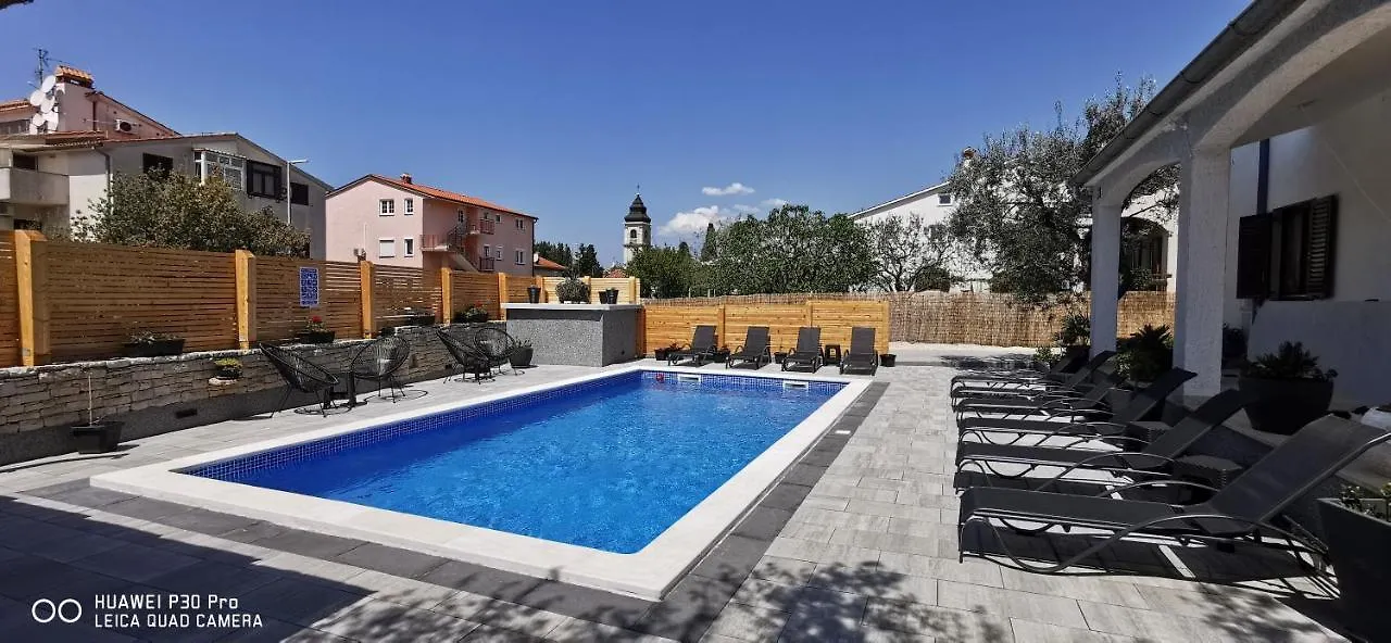 Apartment Sunrise Garden And Sea View Peroj Croácia